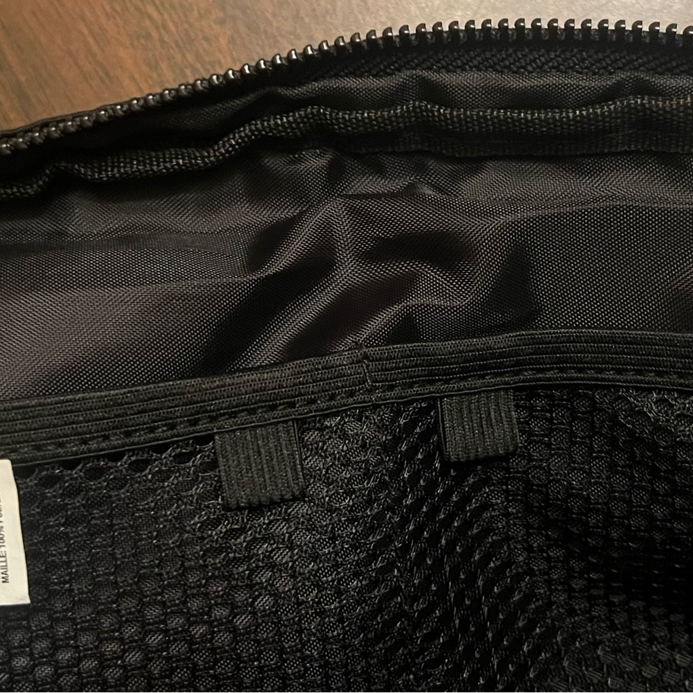 Storm Creek Evian Water Black Nylon Explorer Belt Bag Fanny Pack 1060 NEW - Picture 5 of 5
